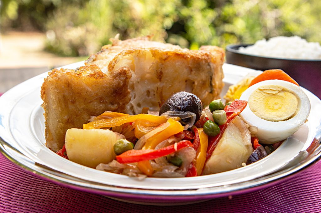 O bacalhau é um dos pratos mais pedidos do Bistrô Divina Sálvia, da Piccola Arena, no Rocio.