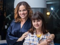 Klara Castanho e Karine Teles na Mostra Audiovisual 2025