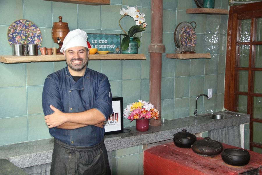 Chef Dann Mattos na cozinha